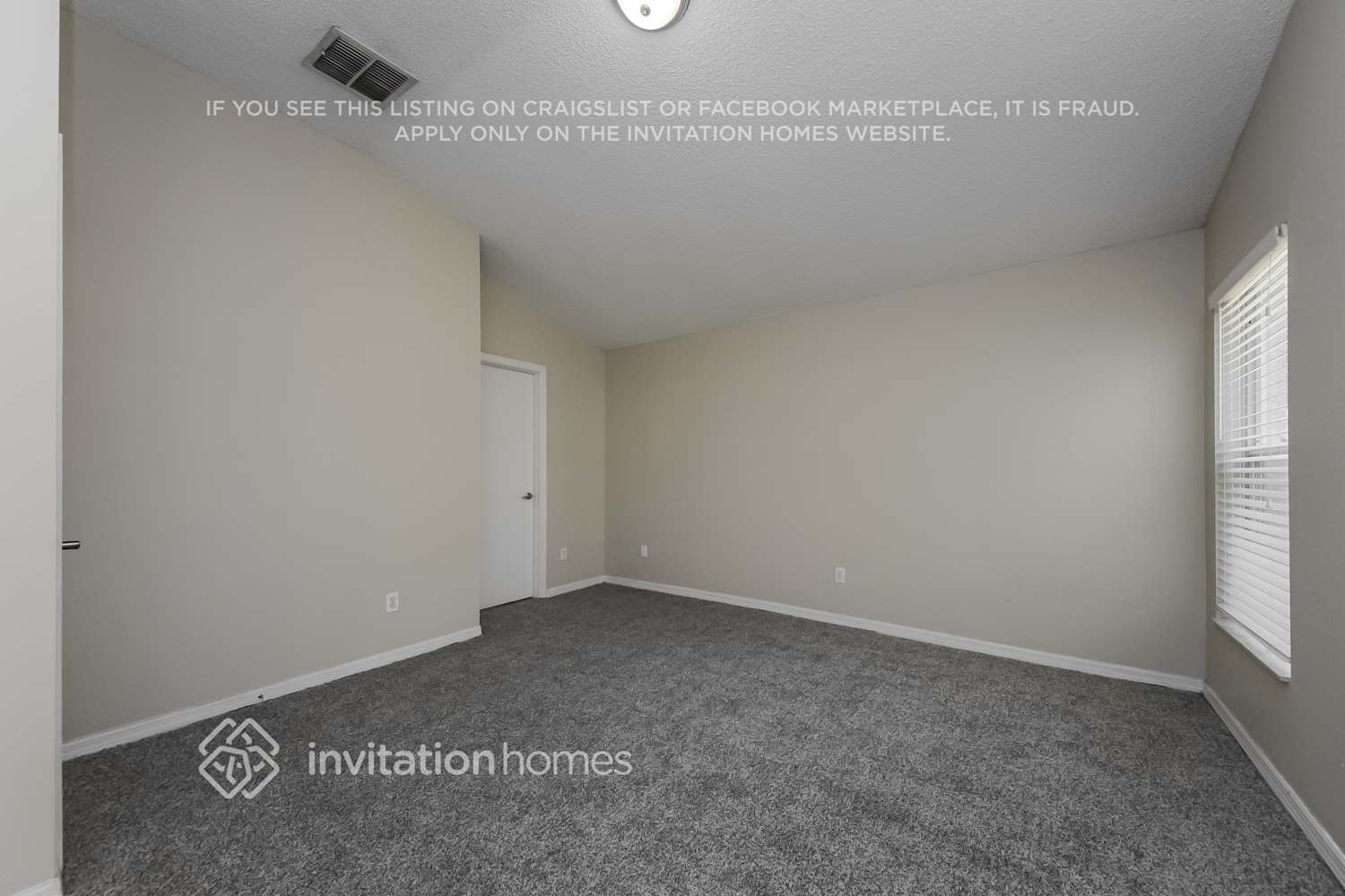 Building Photo - 2539 Chatham Cir
