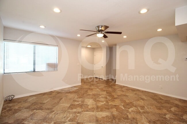 Building Photo - 1550 N Stapley Dr