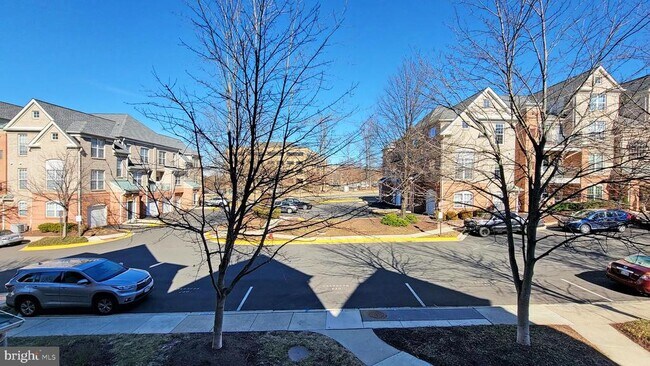 Building Photo - 12185 Abington Hall Pl