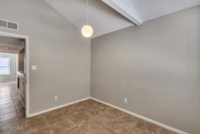 Building Photo - 10917 Loma Alta Pl