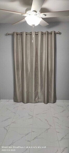 Building Photo - 1095 Green Meadows Dr