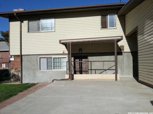Building Photo - 1532 W 1740 N