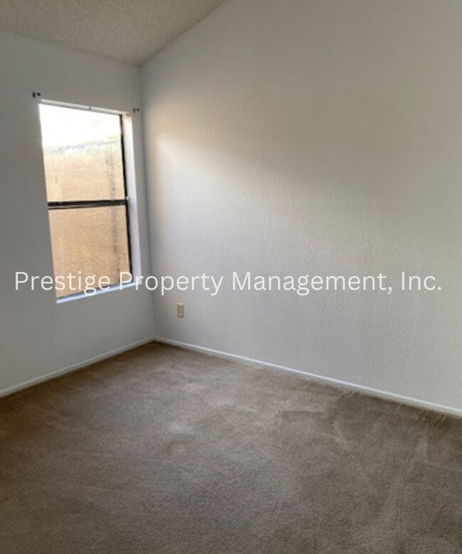 Building Photo - Call Now To See This Charming 2BD/1BA