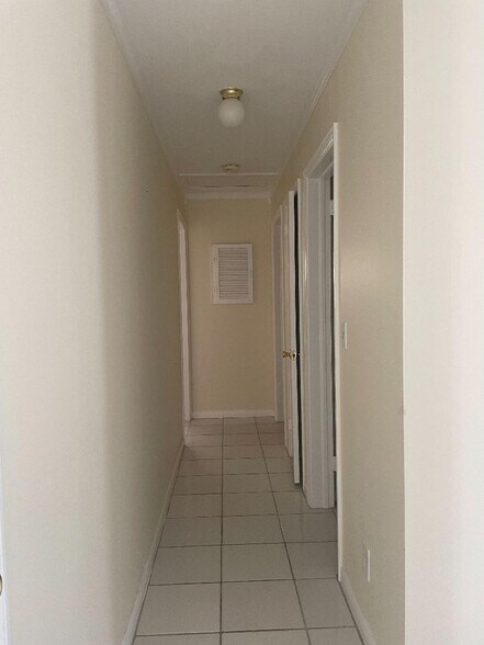 Hallway - 1431 Flagler Blvd