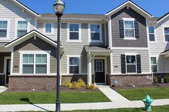 Building Photo - Coming Soon! Beautiful 3 BR Condo in Avon!