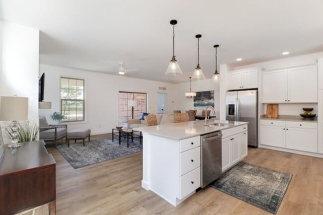 Building Photo - Get $699 off your security deposit!
