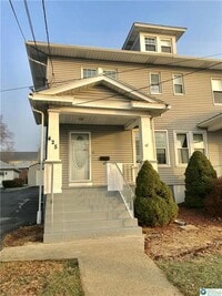 Building Photo - 425 Bank St