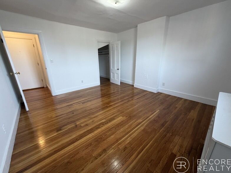 Building Photo - 24 Mt Vernon St