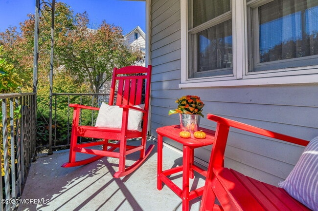 Building Photo - 77 Abbott Ave