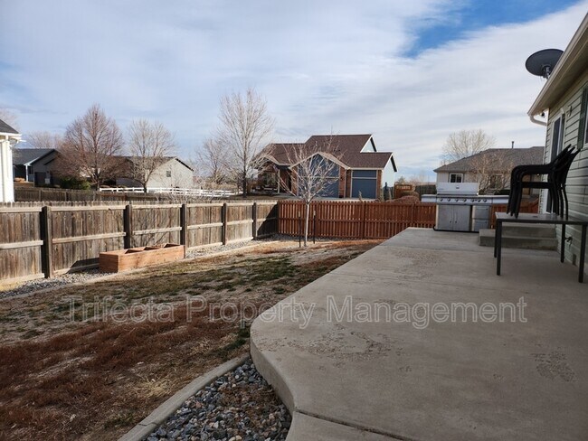 Building Photo - 347 Buckeye Ave