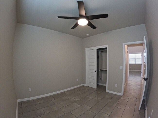 Building Photo - 3729 Santa Clarita Ave