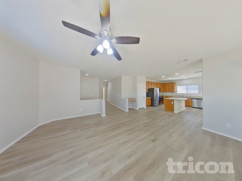 Building Photo - 40086 W Bonneau St