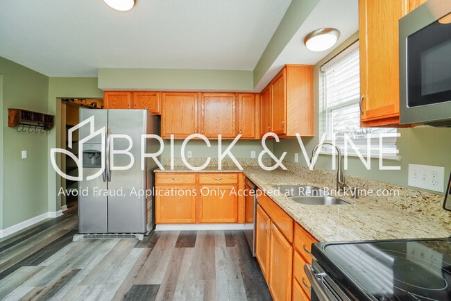 Building Photo - 6209 Nasby Dr