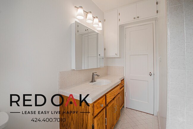 Building Photo - 2727 Butler Ave