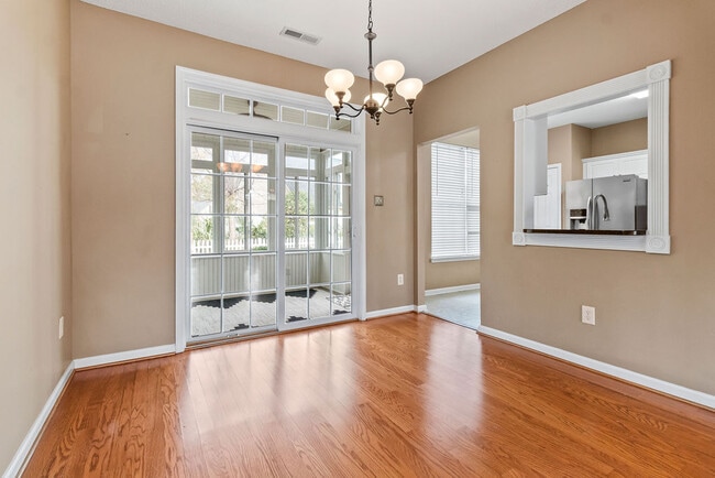 Building Photo - Chadbury House