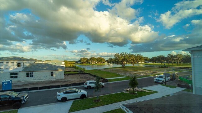 Building Photo - 16446 Lone Oak Cir