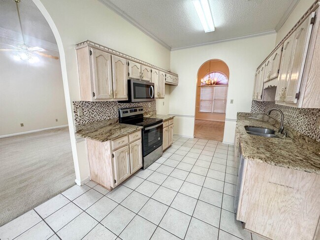 Building Photo - 1056 Cotton Row Cove