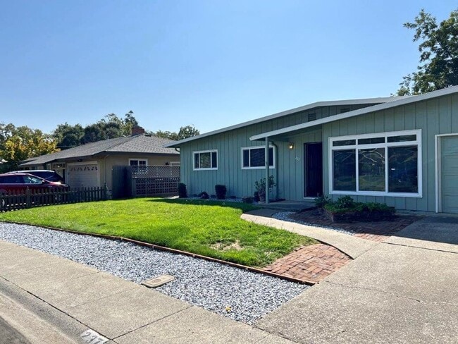 Building Photo - Renovated 3 Bedroom One Story *Vacaville *Pets Negotiable