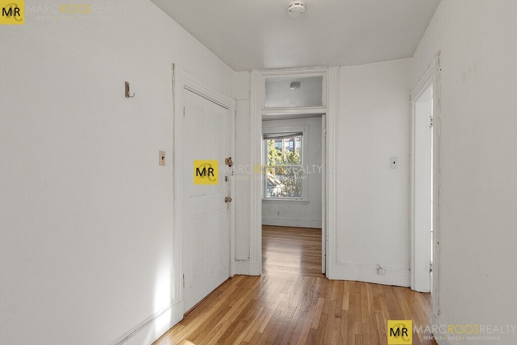 Building Photo - 182 Harvard St