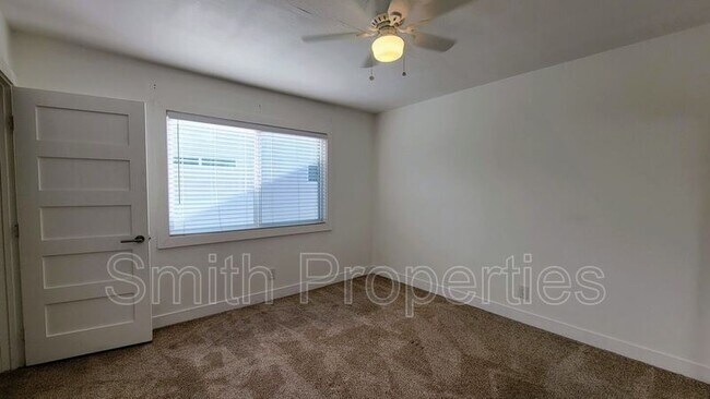 Building Photo - 3868 W 132nd St