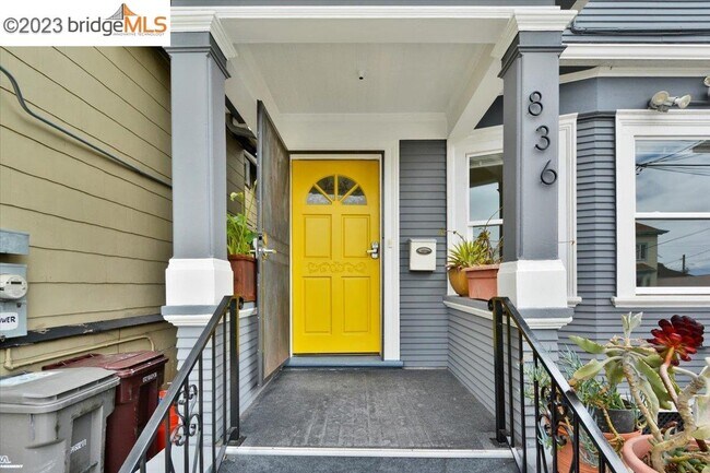 Primary Photo - 836 7th Ave