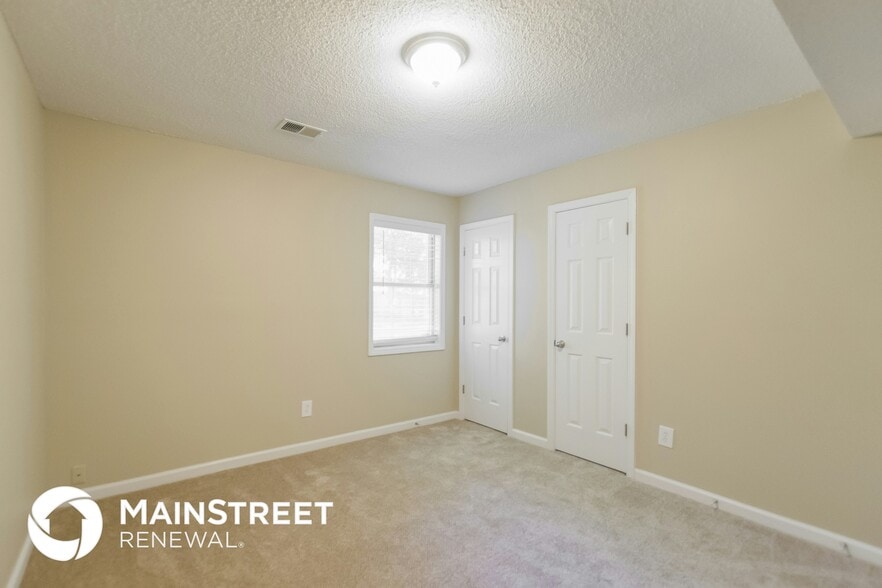 Building Photo - 2353 Loren Falls Ln SW