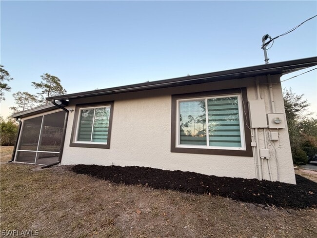 Building Photo - 3711 4th Ave NE