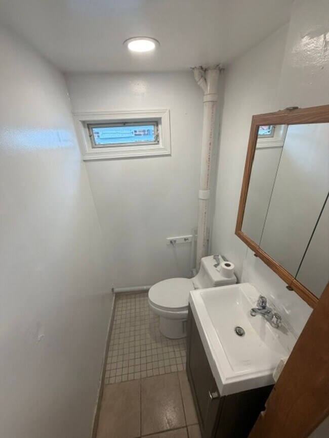 Building Photo - 6731 Haverford Ave
