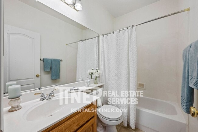 Building Photo - Gorgeous Home in Beautiful Folsom Community