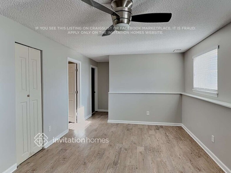 Building Photo - 9764 Columbine Ct