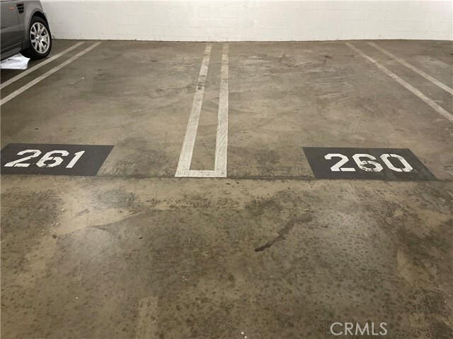 Building Photo - 8180 Manitoba St