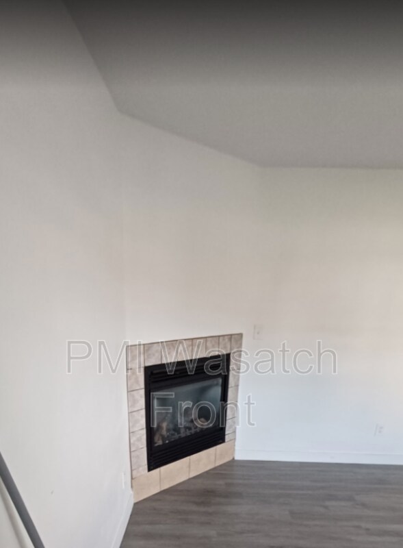 Building Photo - 209 W 4850 S