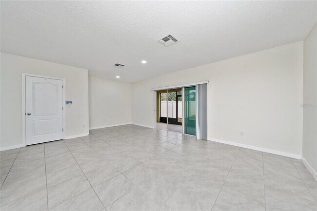 Building Photo - 9052 Wildflower Ln