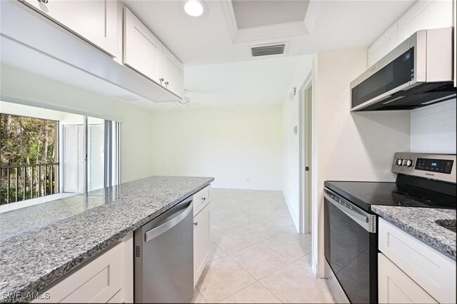Building Photo - 18 Bobolink Ct