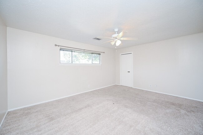 Building Photo - 4723 Merwin St