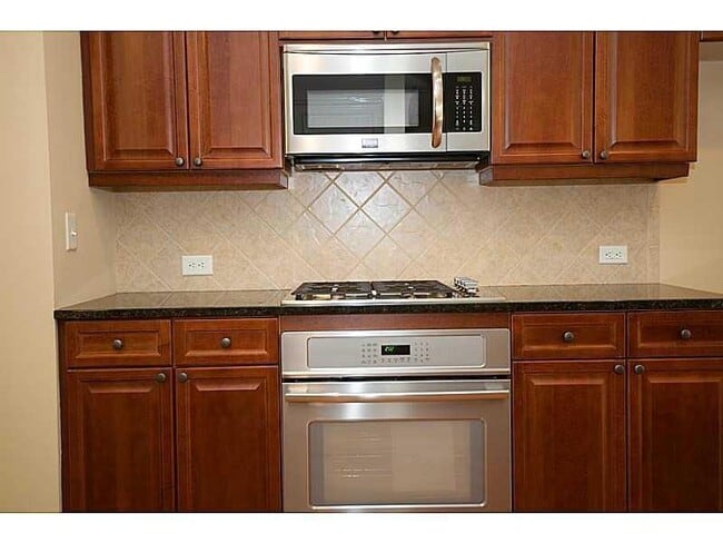 Building Photo - 10292 Quadrant Ct