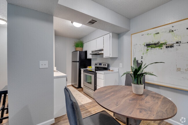 Primary Photo - Post Oak Apartments