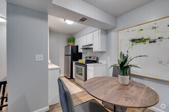 Interior Photo - Post Oak Apartments