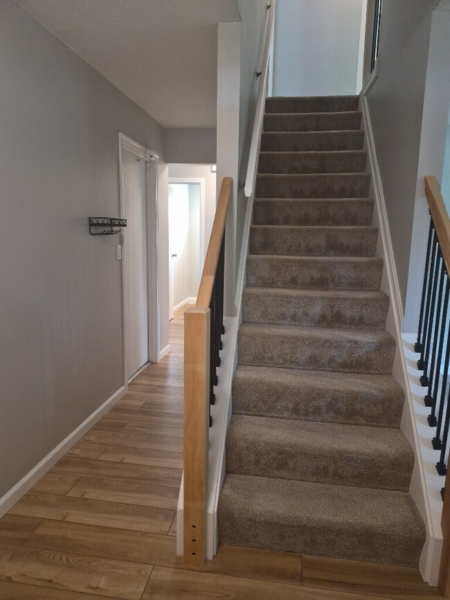 Building Photo - 8511 Coran Dr
