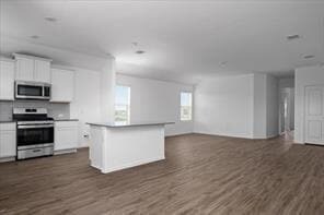 Building Photo - 329 Escondido Cir