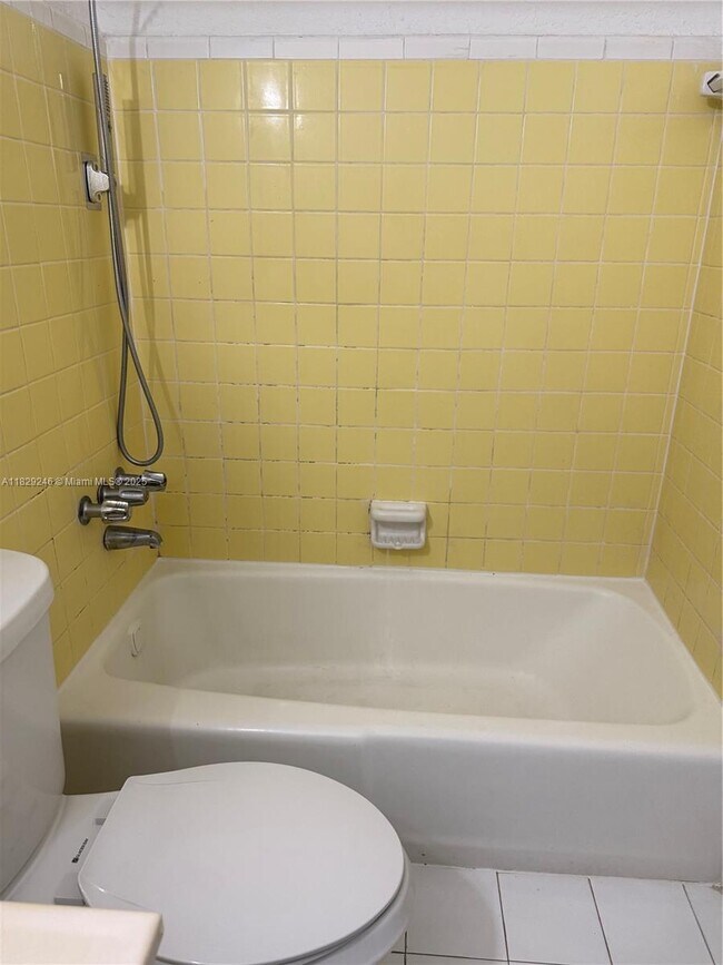 Building Photo - 13900 Lake Placid Ct