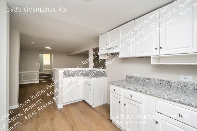 Building Photo - 5985 Overlook Rd