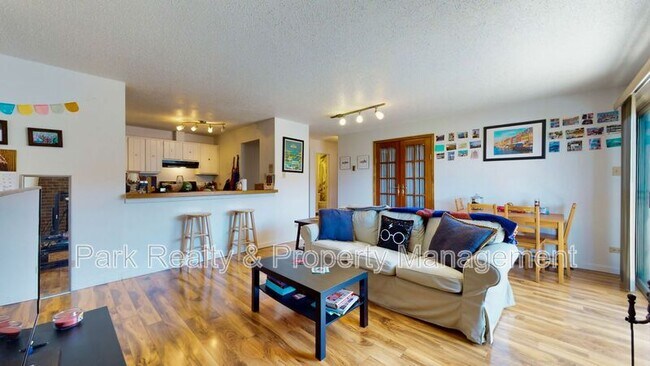 Building Photo - 555 E 10th Ave