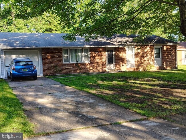 Building Photo - 936 Longfellow Ct
