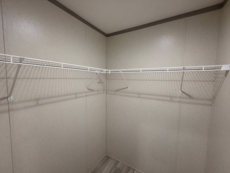 Building Photo - 1308 W Arlington Ave