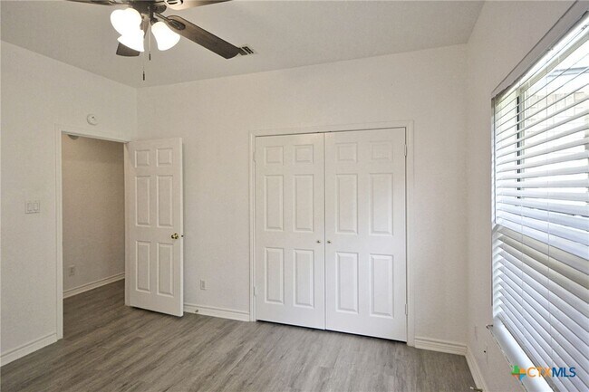 Building Photo - 380 Las Brisas Blvd