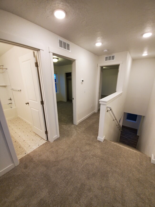 Upstairs Landing - 17761 Jackson Ridge Way