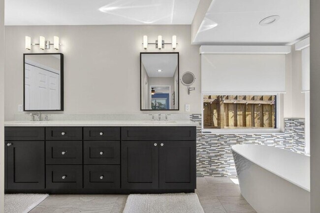 Building Photo - 19570 Trails End Terrace