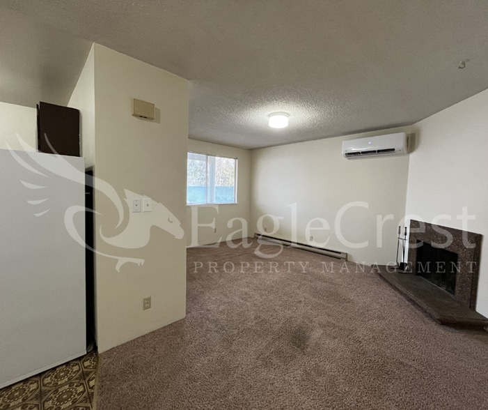 Building Photo - 17/19 S. Roosevelt