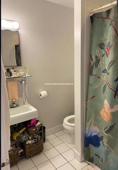 Building Photo - 550-552 Columbus Ave. Unit 4